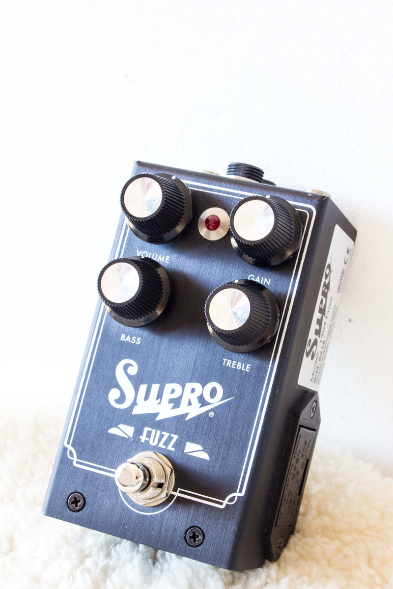 Supro 1304 Fuzz Pedal – Topshelf Instruments