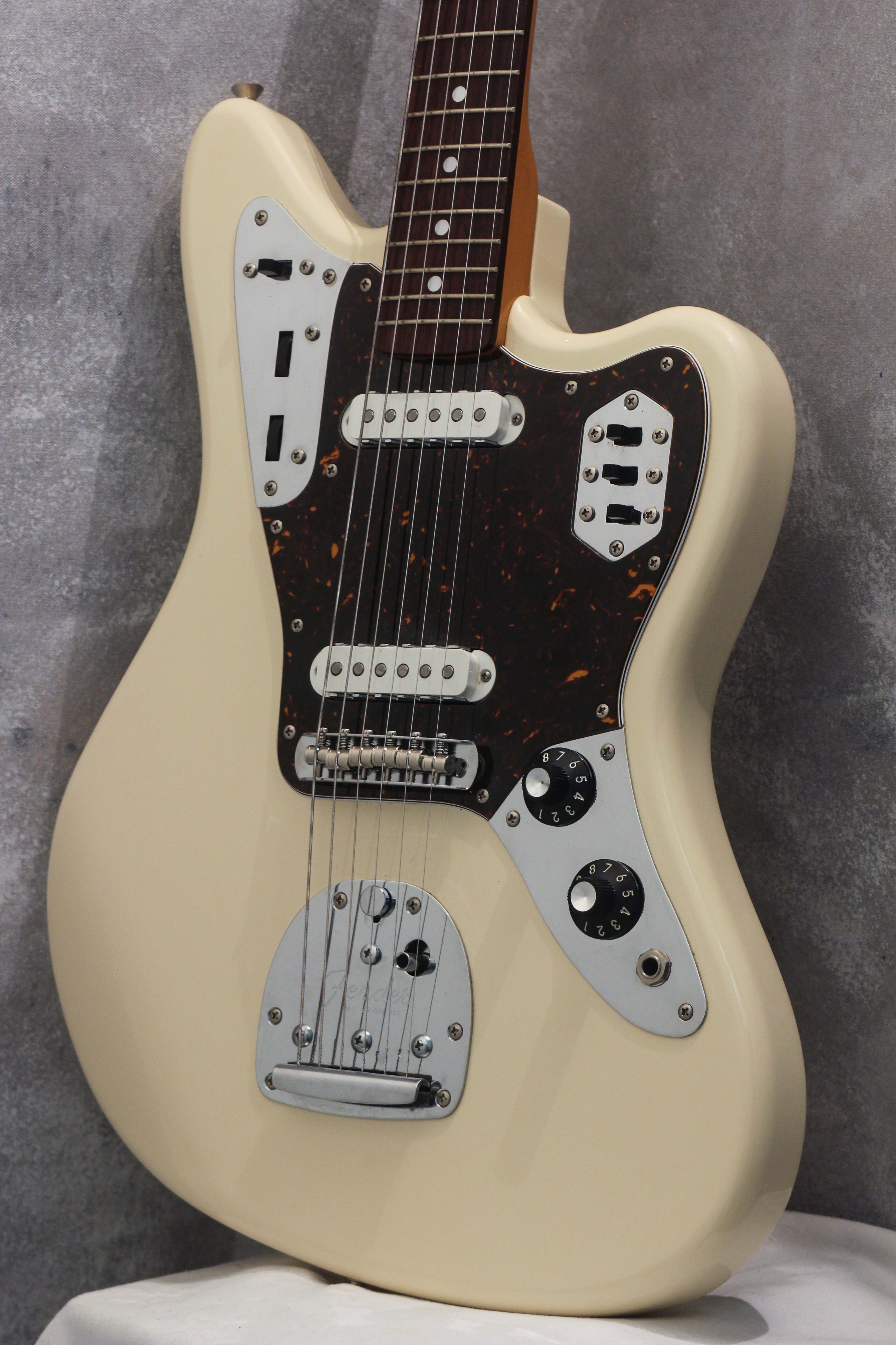 Fender Japan Jaguar JG66-85 Vintage White 2004 – Topshelf Instruments