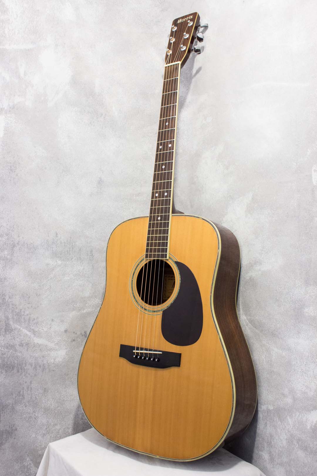 Morris W-30 Dreadnought Acoustic 1975 – Topshelf Instruments