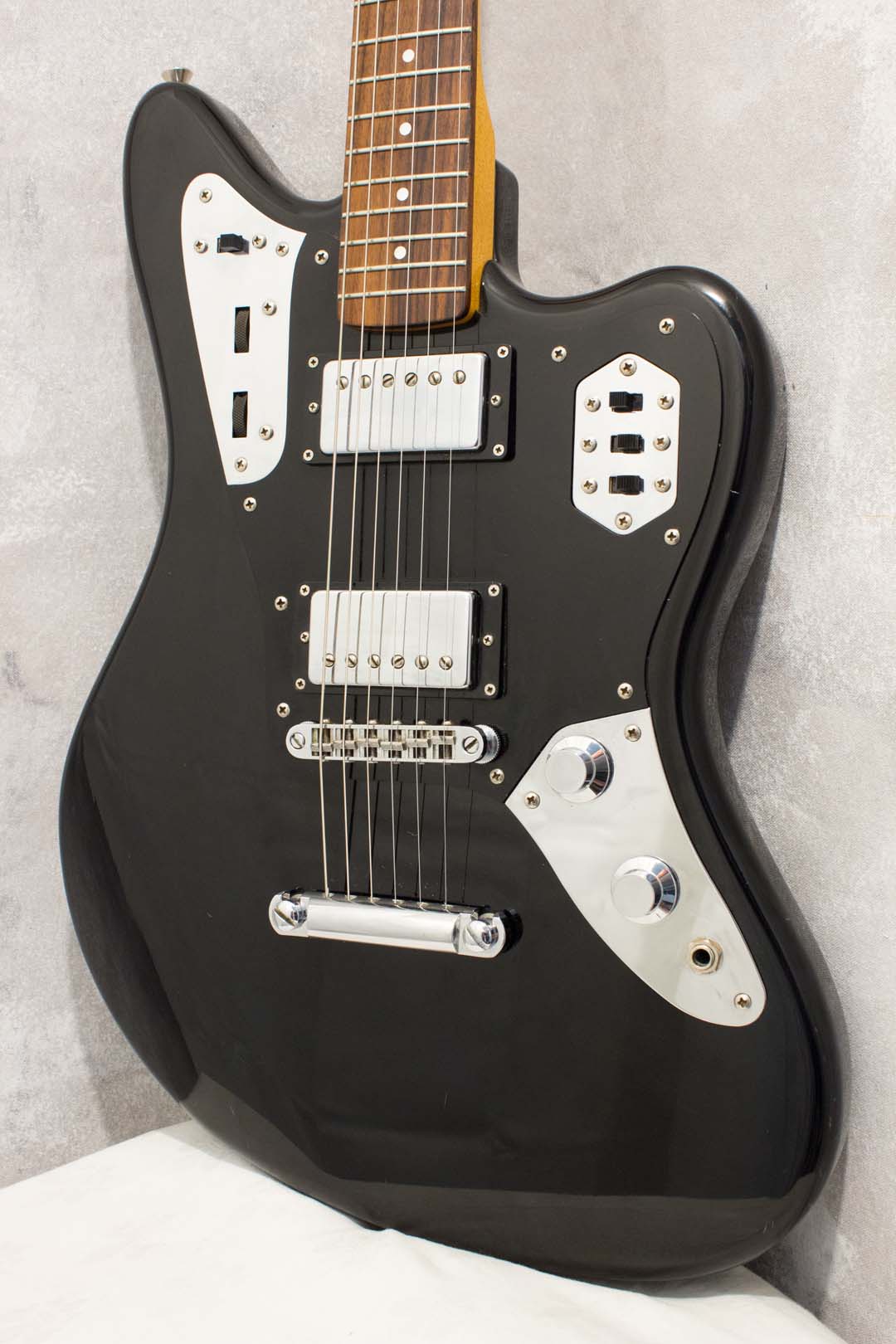 Fender Japan Jaguar Special JGS-85 Black 2004 – Topshelf Instruments