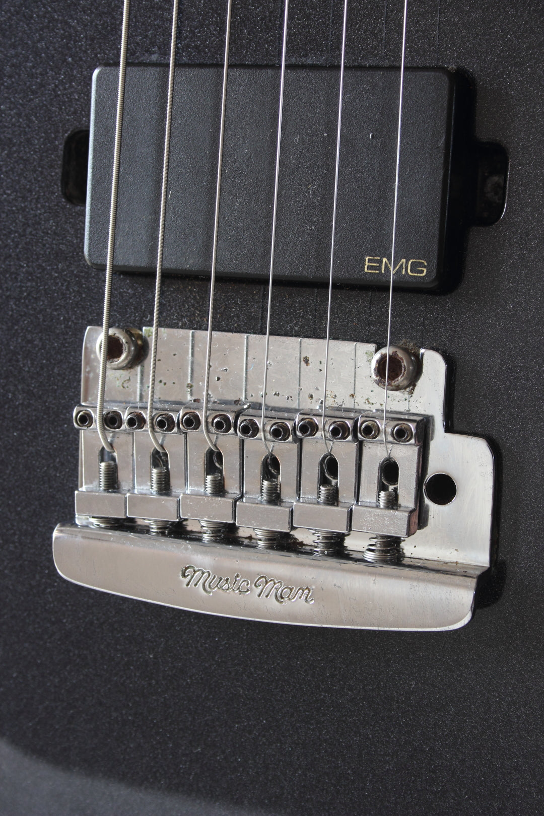 Ernie Ball Musicman Luke II Black 2005 – Topshelf Instruments
