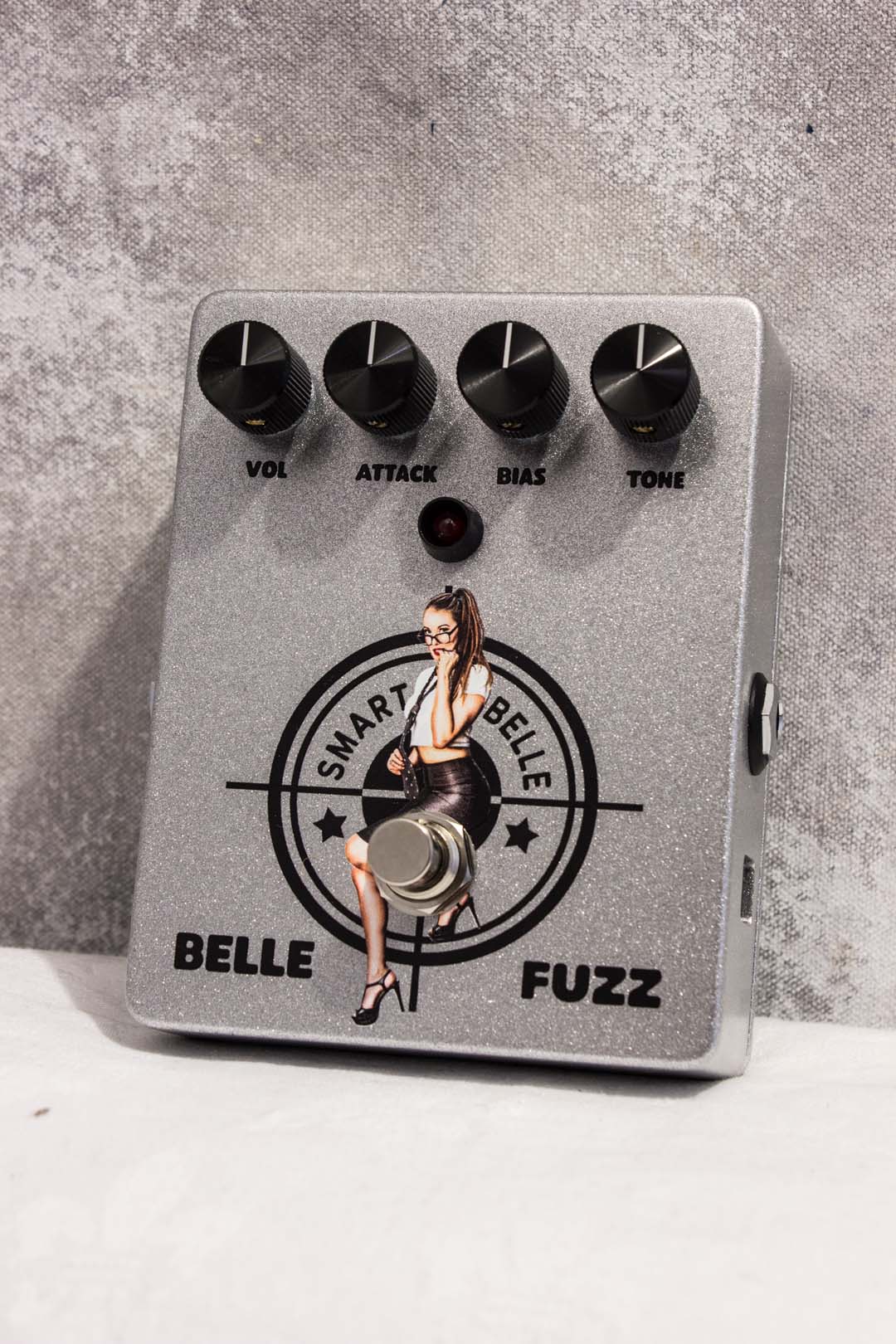Smart Belle Fuzz Pedal – Topshelf Instruments