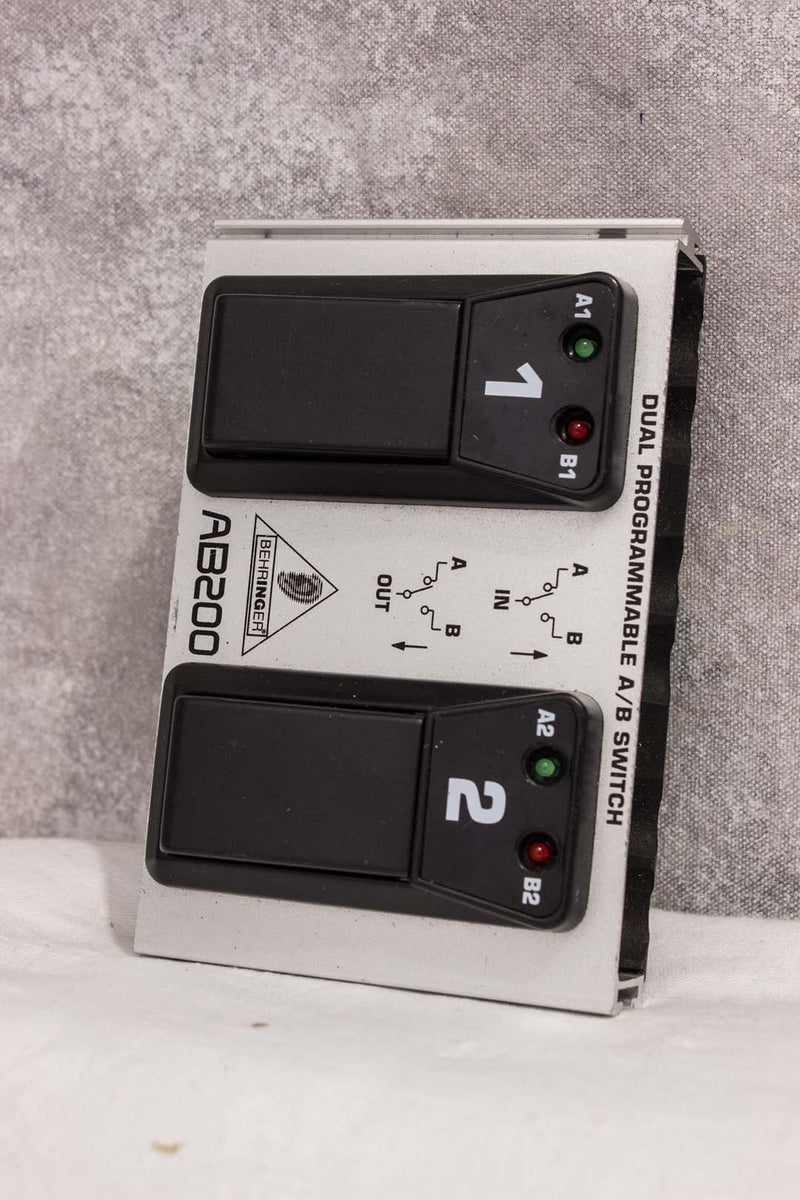 Behringer AB200 Dual Programmable Footswitch – Topshelf Instruments