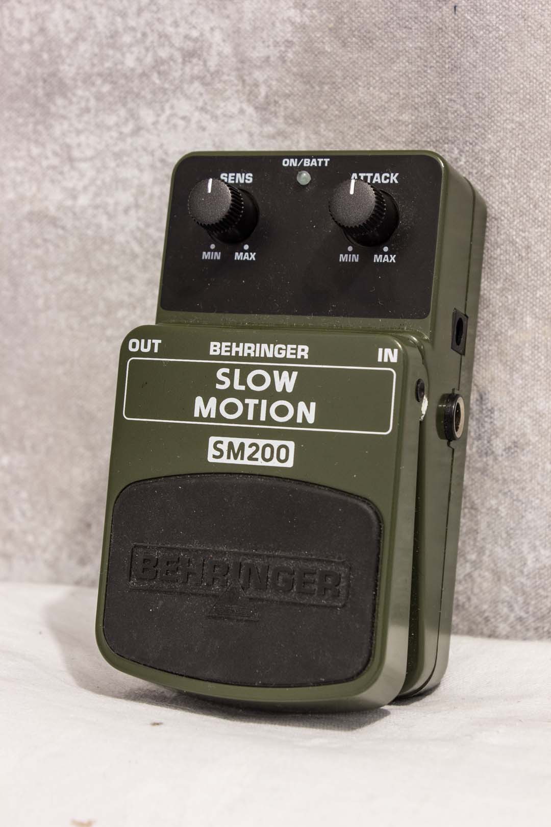 Behringer SM200 Slow Motion Pedal – Topshelf Instruments