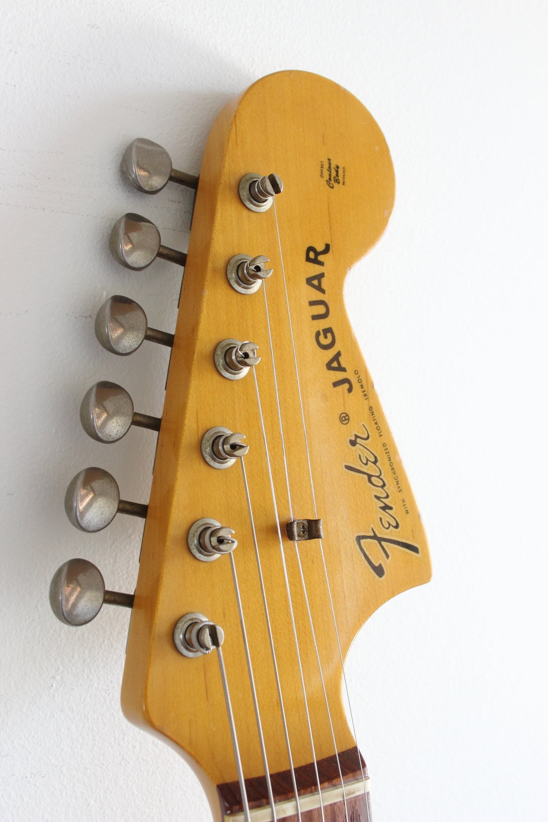 Fender Jaguar '66 Reissue 3-Tone Sunburst 1997-00 – Topshelf