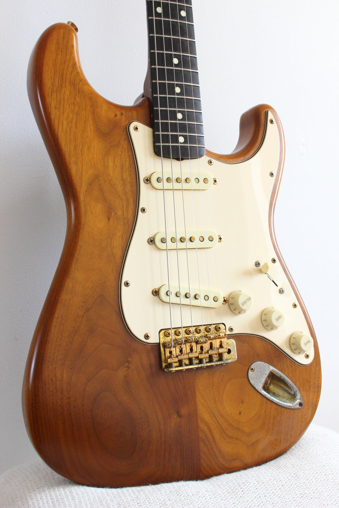 Fender '62 Reissue Full Walnut Stratocaster 1990-91 – Topshelf