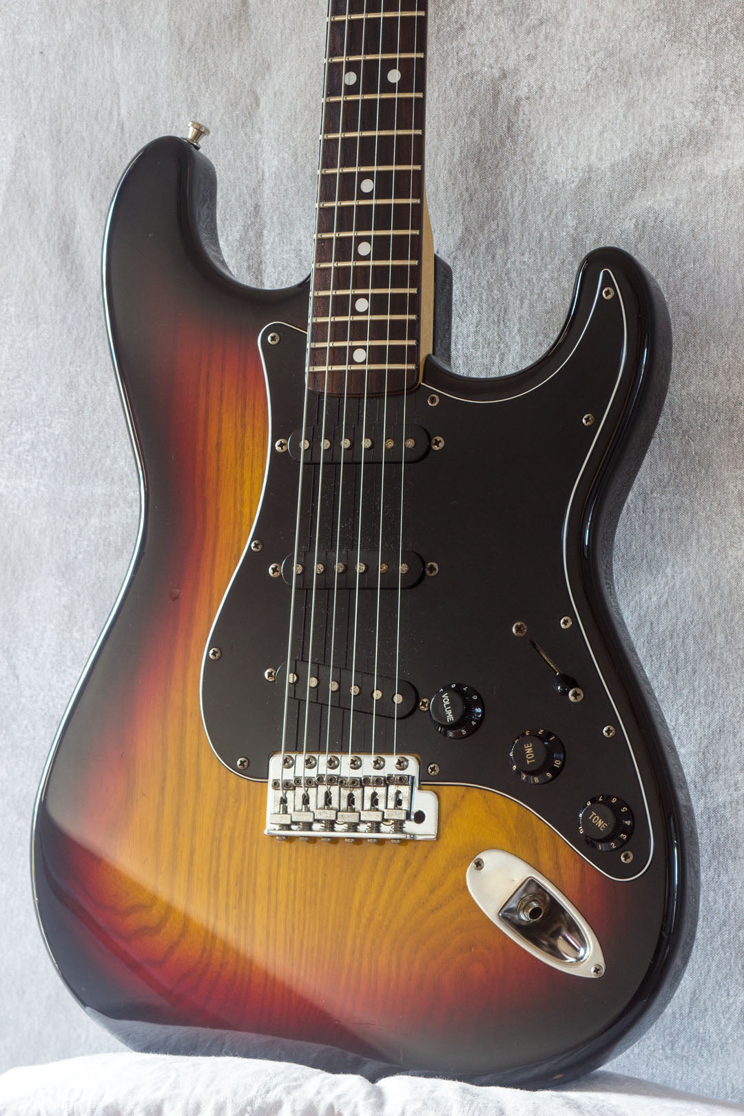 Fender Japan '71 Stratocaster ST71-85TX Sunburst 2003 – Topshelf Instruments