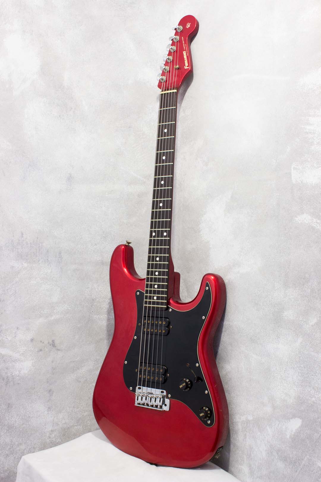 Fernandes Limited Edition ST-40 Candy Apple Red 1987 – Topshelf Instruments