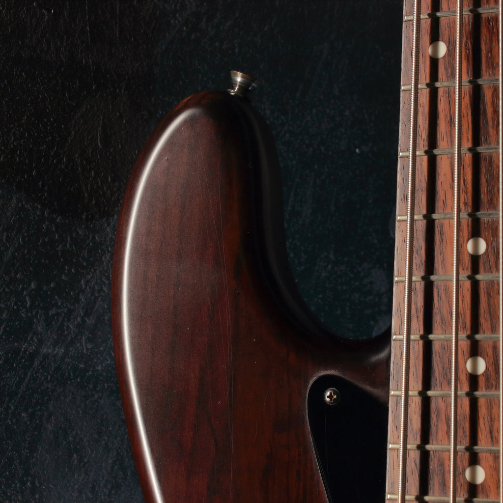 Fender Japan ‘62 Jazz Bass JB62-WAL Satin Walnut 2003