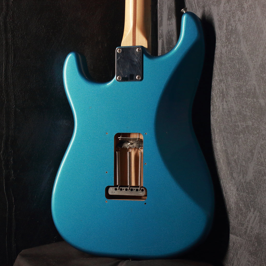 Fender Standard Stratocaster Lake Placid Blue 2016