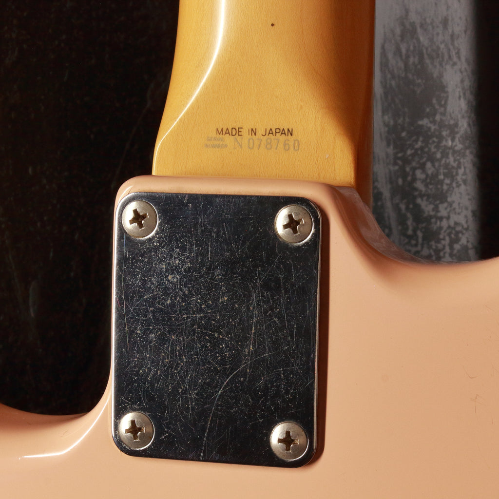 Fender Japan '62 Stratocaster ST62-70 Shell Pink 1993