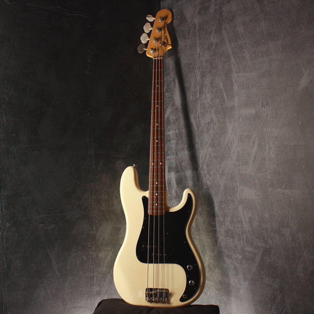 Fender Japan '70 Precision Bass PB70-70US Olympic White 2000