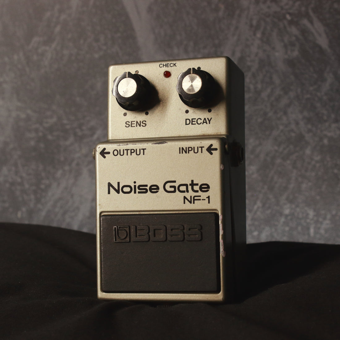 Boss NF 1 Noise Gate Pedal Japan 1983 Topshelf Instruments boss-nf-1-noise-gate-pedal-japan-1983-topshelf-instruments