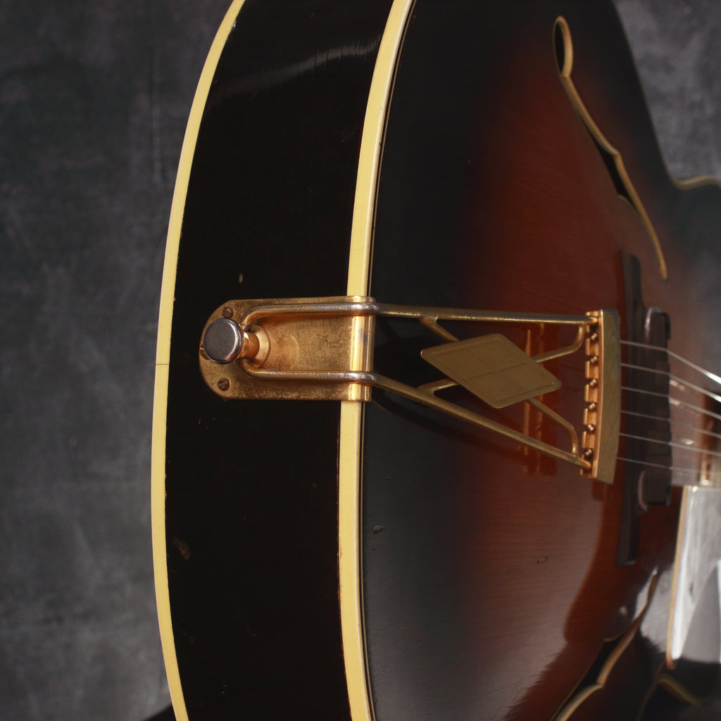 Levin No.320 Archtop Acoustic Sunburst 1957