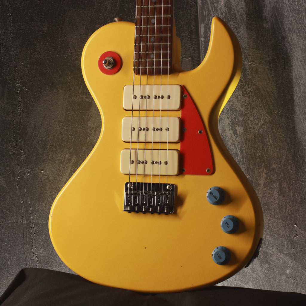 Fernandes UJL-2000 Um Jammer Lammy Yellow 2001