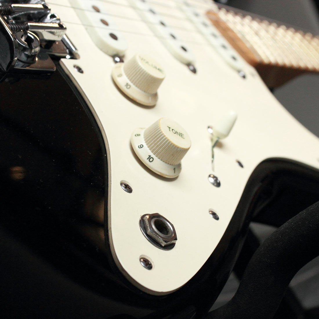 Fender Standard Stratocaster Black 1983