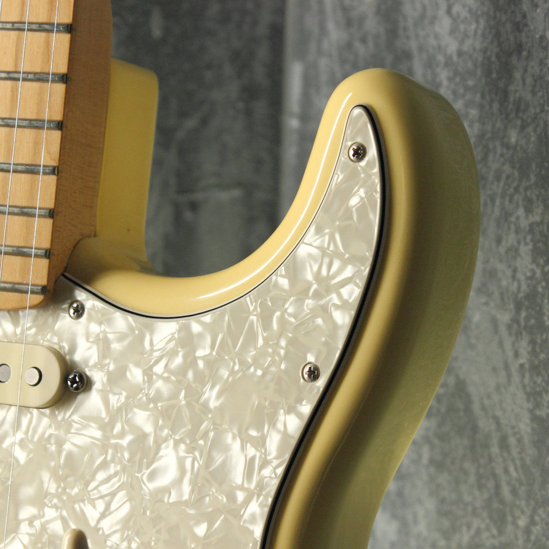 Fender Deluxe Roadhouse Stratocaster Vintage White 2015