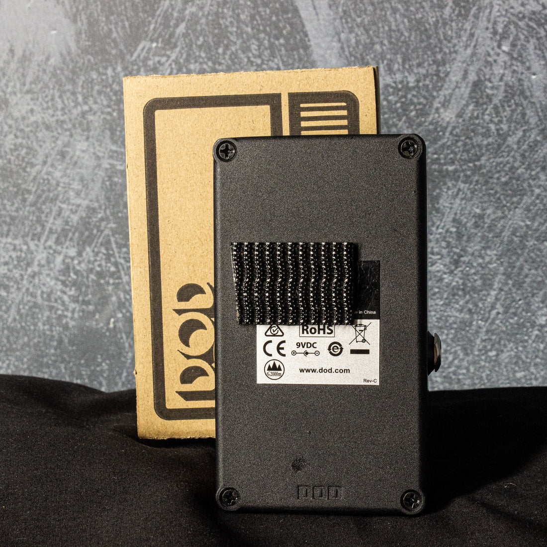 dod meatbox subsynth pedal DOD Meatbox Subsynth Octave Pedal – Topshelf Instruments