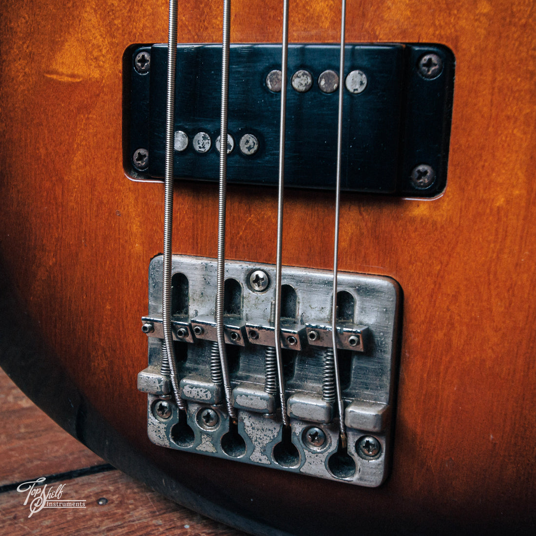 Aria Pro II TSB-400 Bass Sunburst 1983