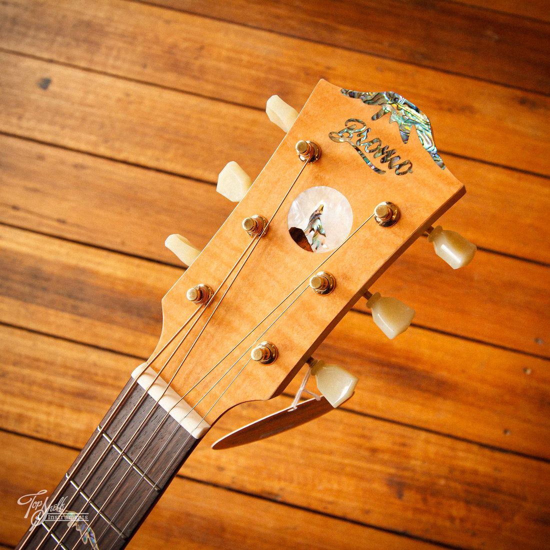 Bromo Guitars Denali Series BAN7E Jumbo Acoustic/Electric (New)