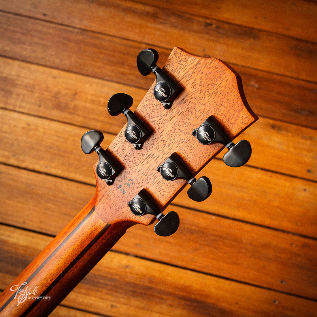 Bromo Guitars Tahoma Series BAT4CE Grand Auditorium Acoustic/Electric (New)