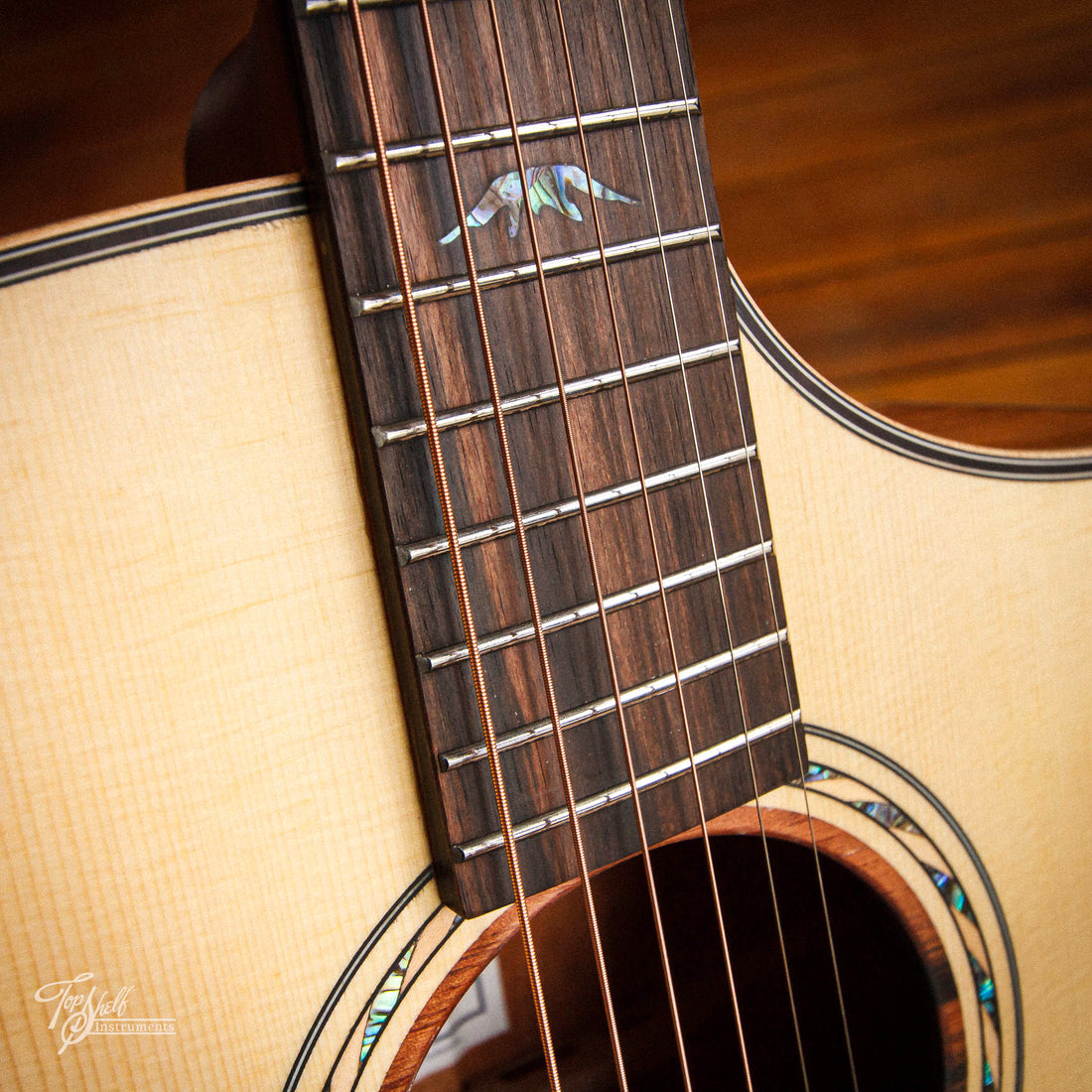 Bromo Guitars Tahoma Series BAT4CE Grand Auditorium Acoustic/Electric (New)