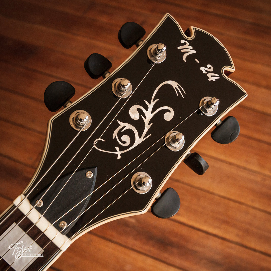 Eko M24 Vintage Wine Red 2013