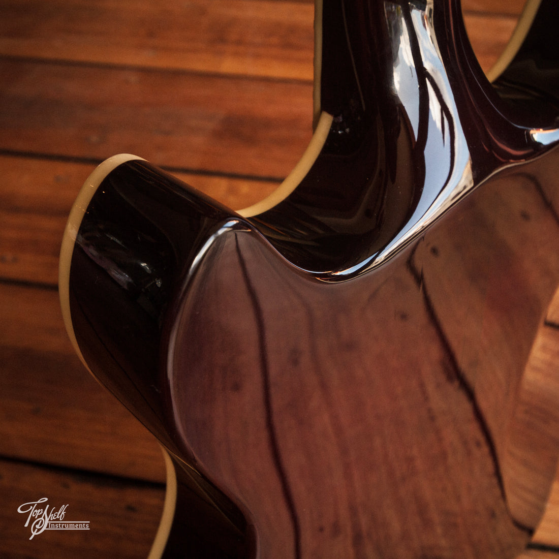 Eko M24 Vintage Wine Red 2013