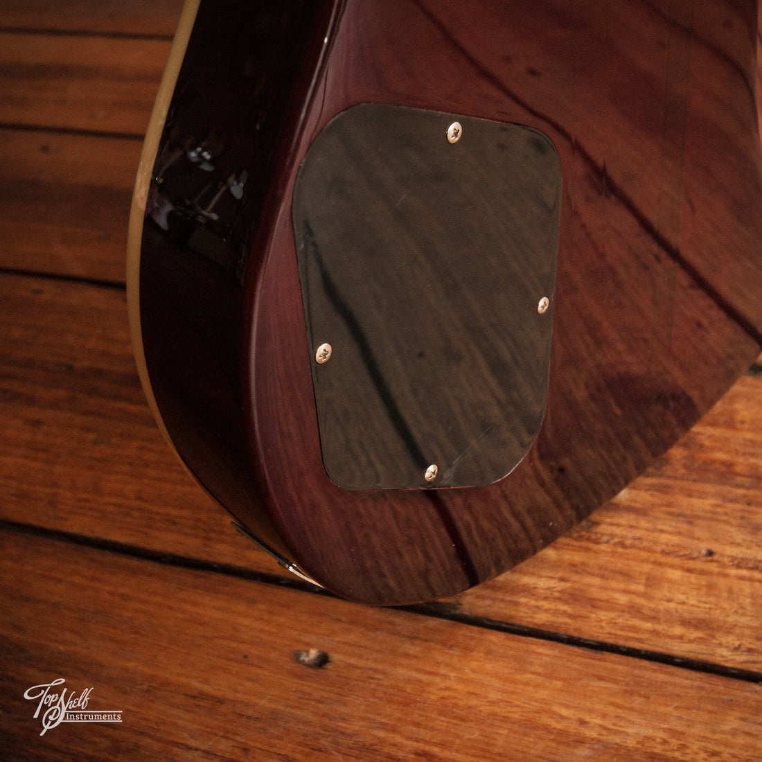 Eko M24 Vintage Wine Red 2013