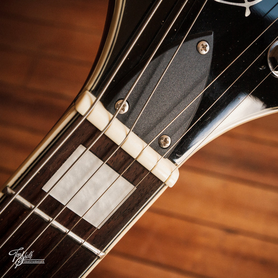 Eko M24 Vintage Wine Red 2013
