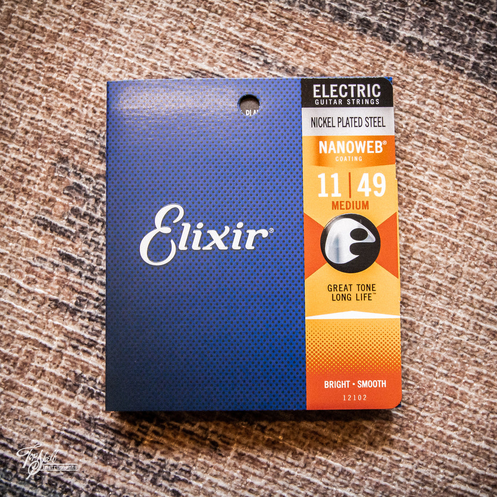 Elixer String Elixir Medium Electric Guitar Strings with Nanoweb Coating (11-49 ...