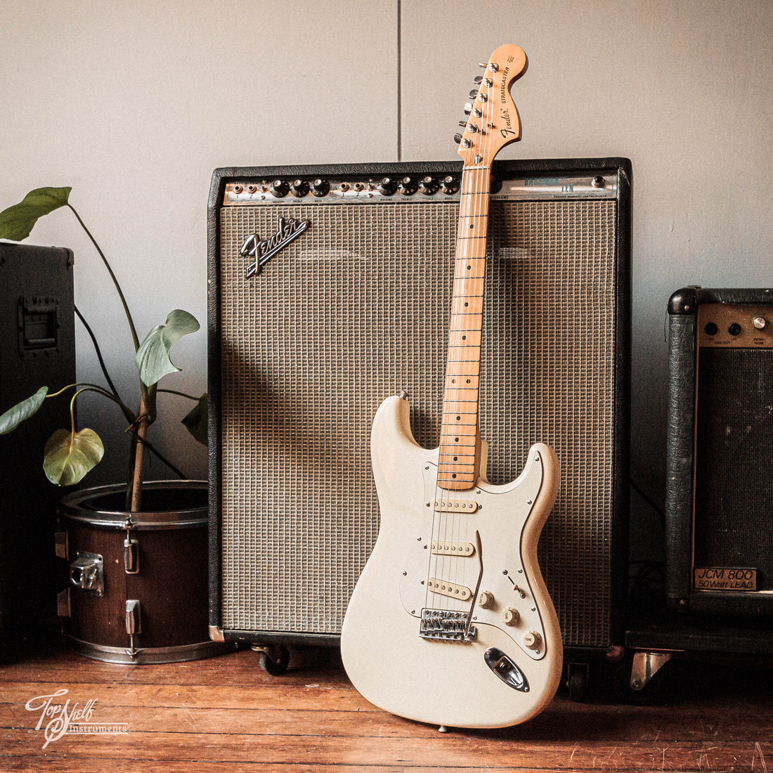 Fender Japan '72 Stratocaster ST72-53 Vintage White 1993