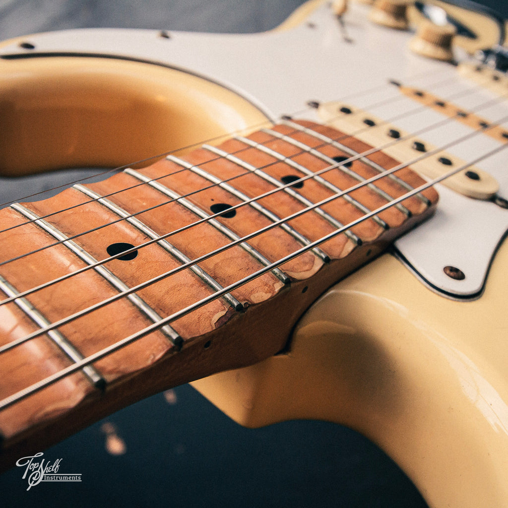 Fender Japan '72 Stratocaster ST72-95DM Yellow White 1989