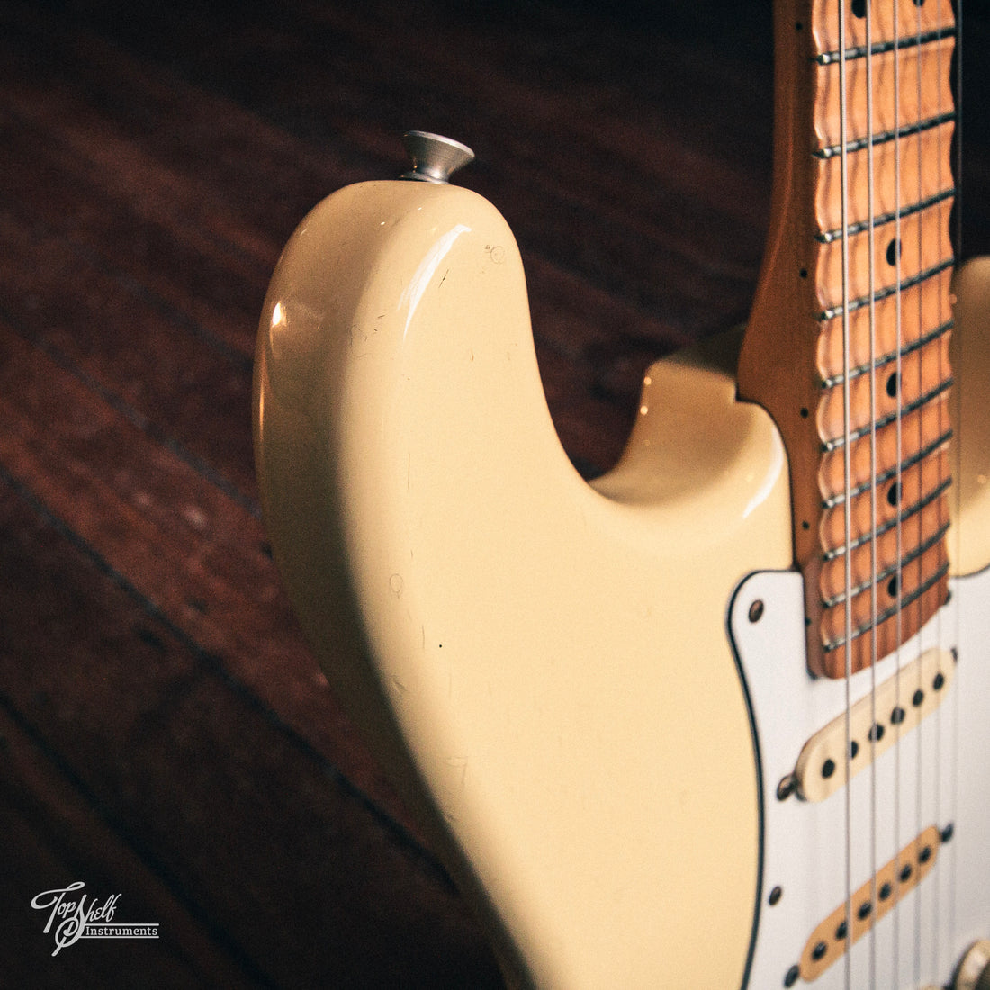 Fender Japan '72 Stratocaster ST72-95DM Yellow White 1989