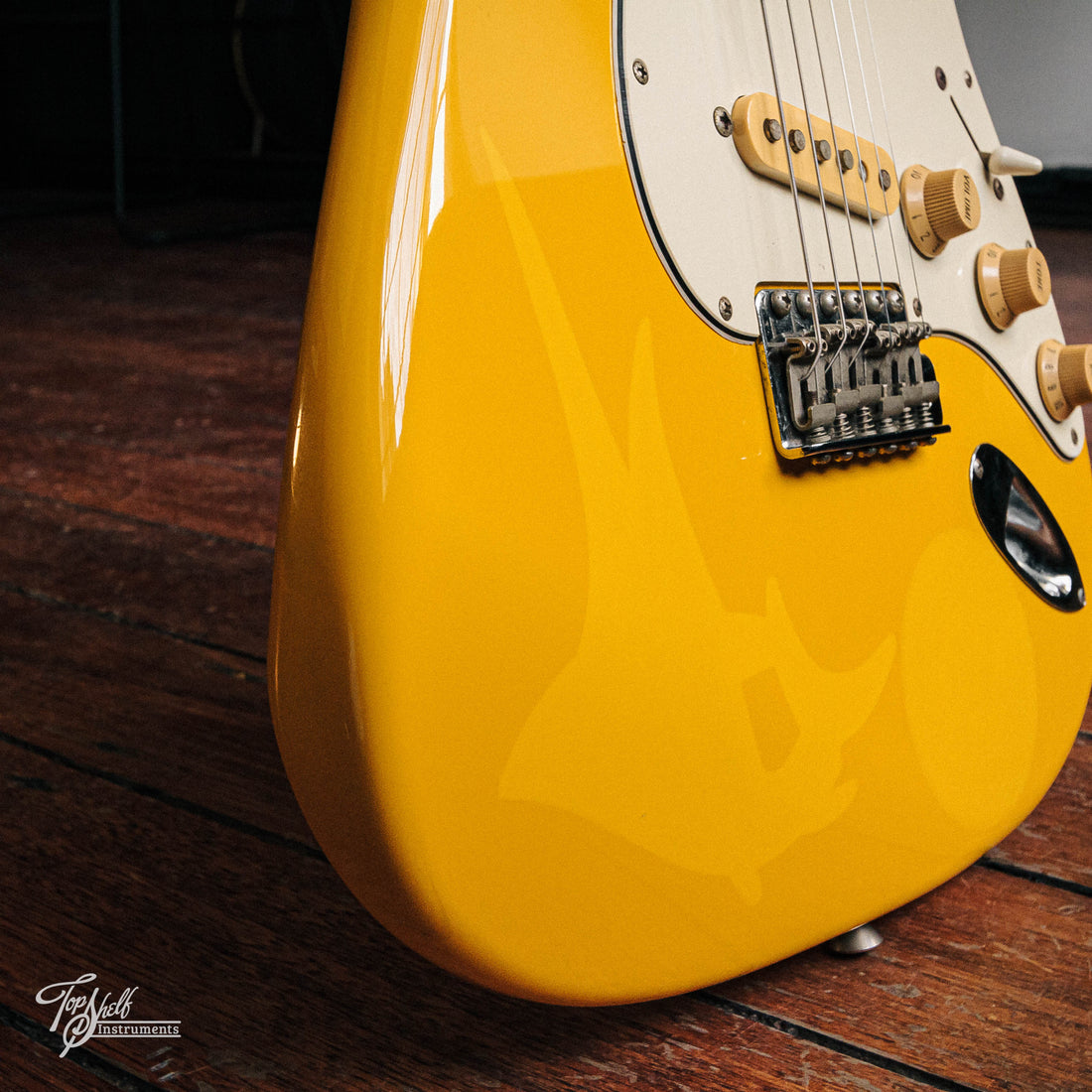 Fender Japan Standard Stratocaster ST-43 Rebel Yellow 1998