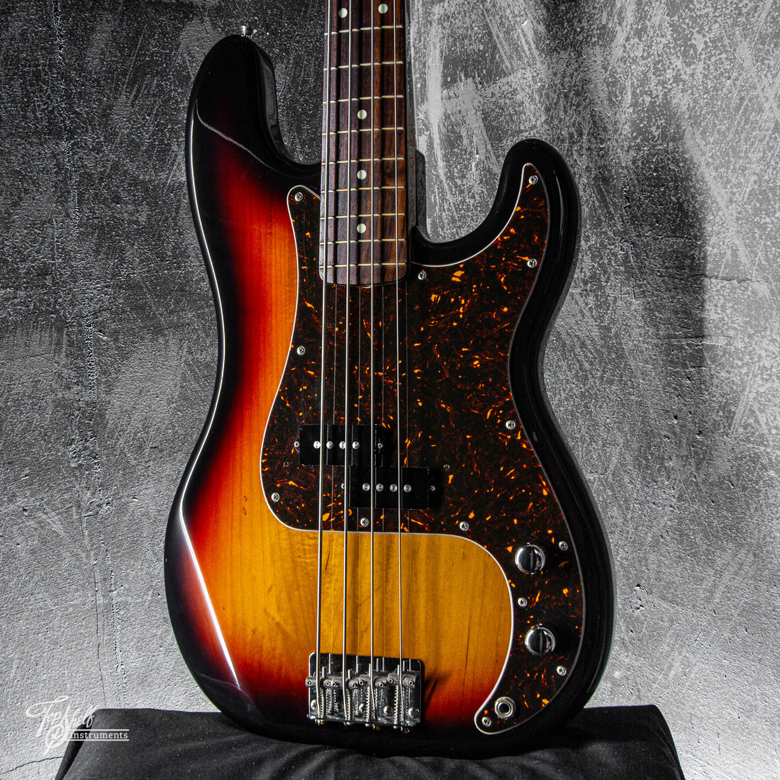 Fender Japan Classic 60s Precision Bass Sunburst 2016