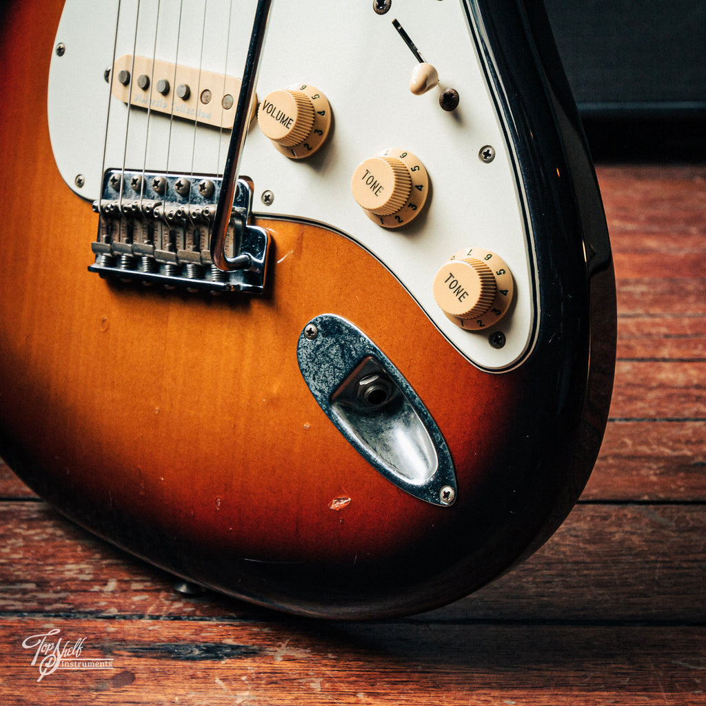 Fender Japan '62 Stratocaster ST62-66DMC Sunburst 2004