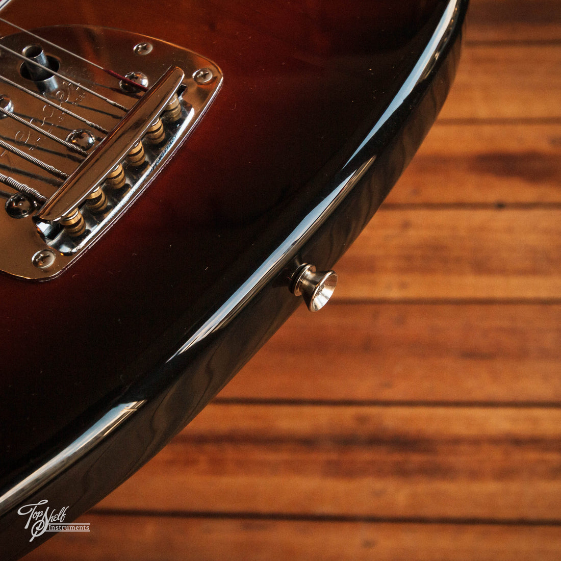 Fender Japan Bass VI Sunburst 1996