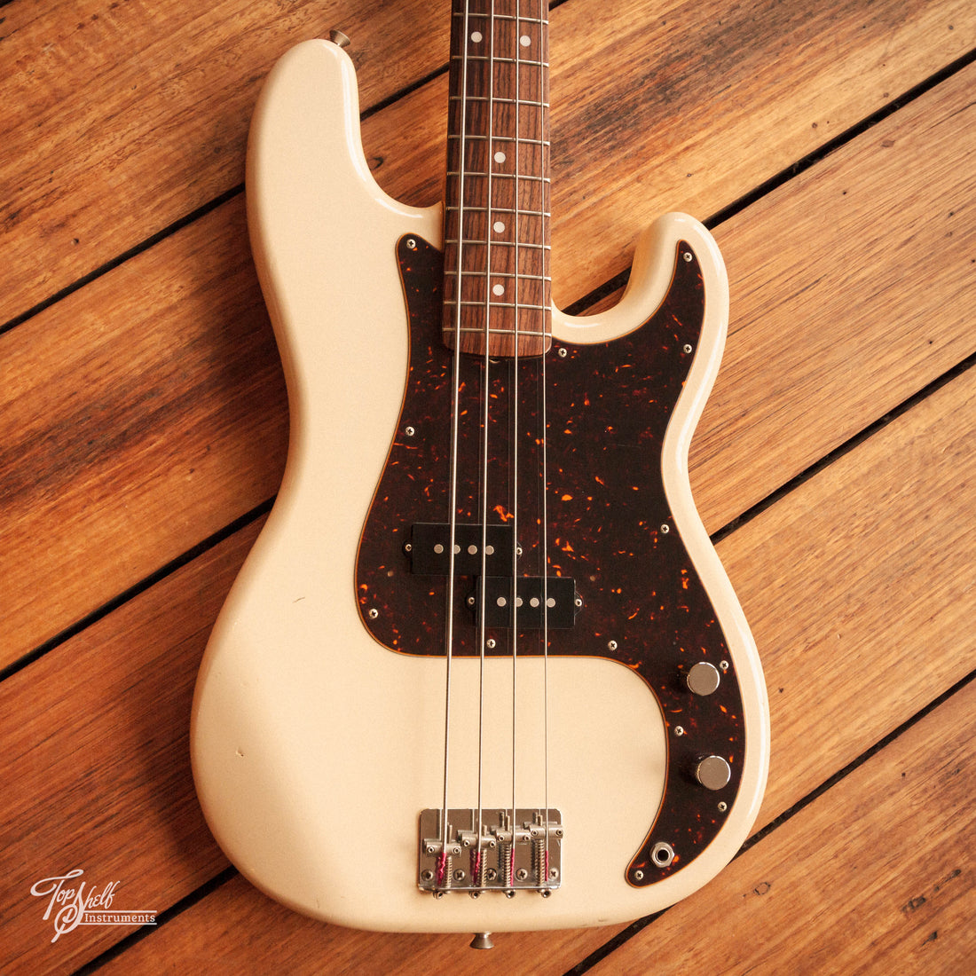 Fender Japan Precision Bass PB62-53 Vintage White 2004