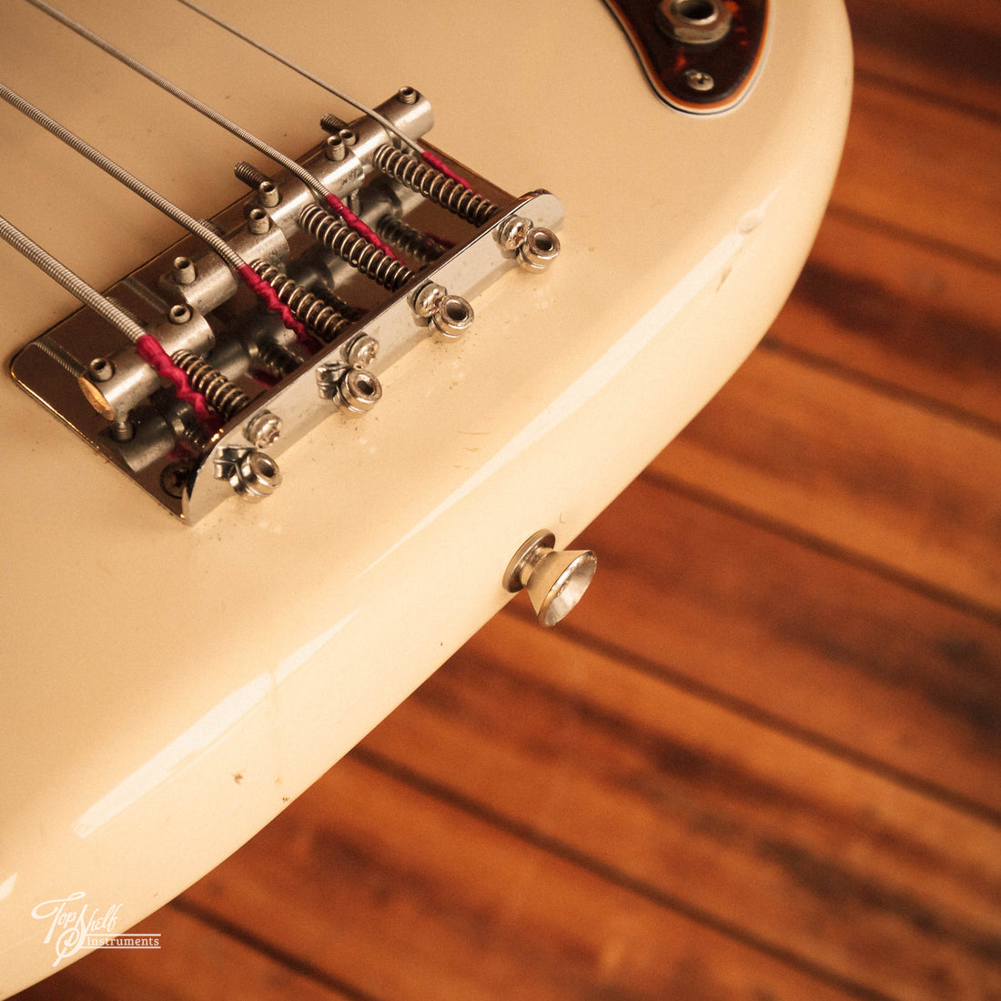Fender Japan Precision Bass PB62-53 Vintage White 2004