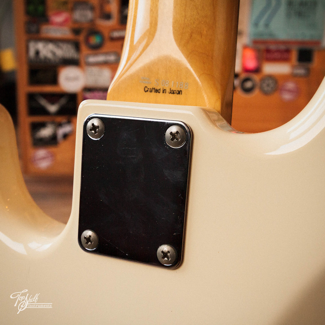Fender Japan Precision Bass PB70-70US Vintage White 2006