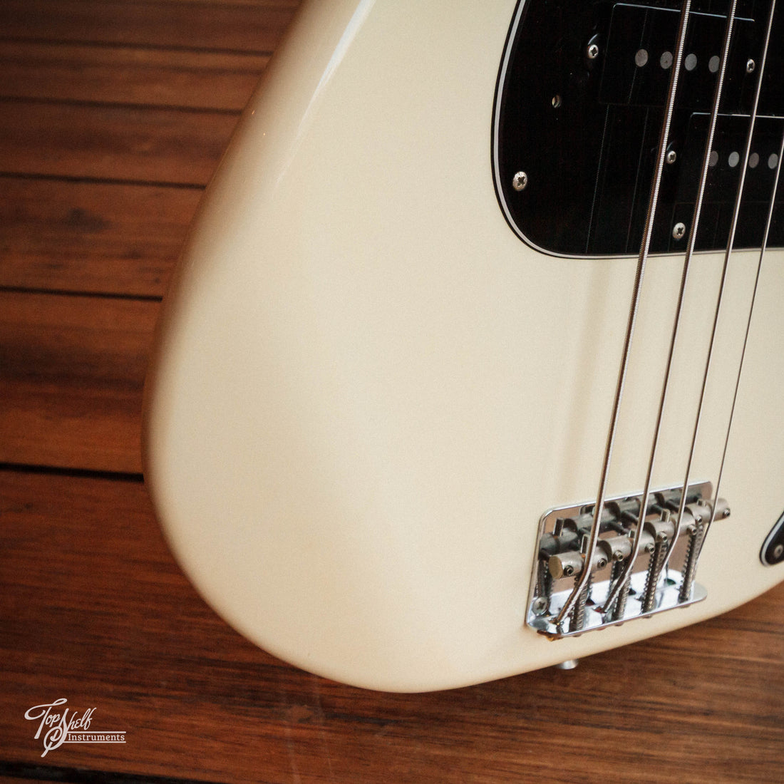 Fender Japan Precision Bass PB70-70US Vintage White 2006