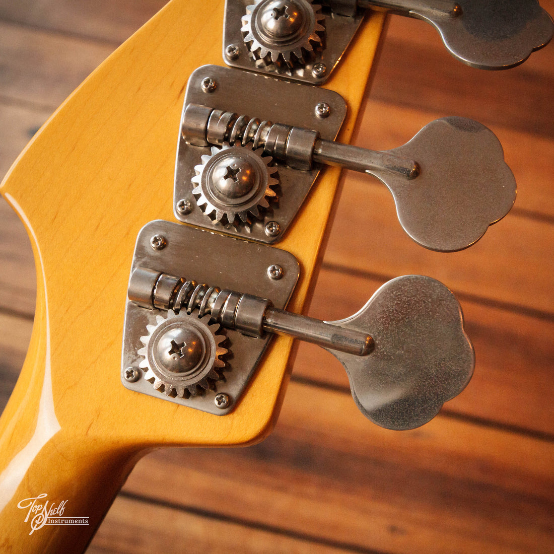Fender Japan Precision Bass PB70-70US Vintage White 2006