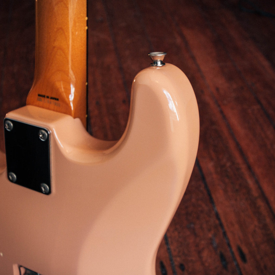 Fender Japan '62 Stratocaster ST62 Shell Pink 2010