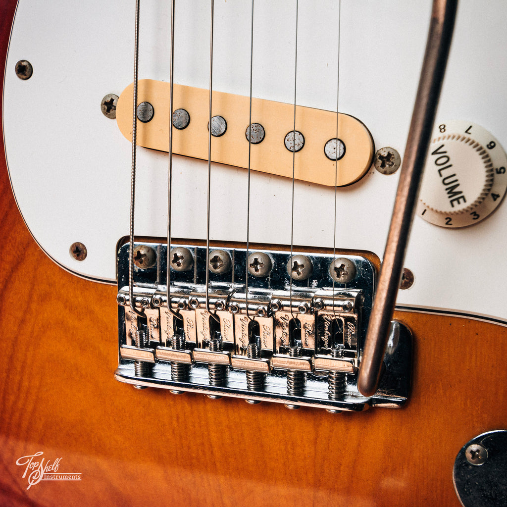 Fender Japan '72 Stratocaster ST72-70 Sunburst 1989