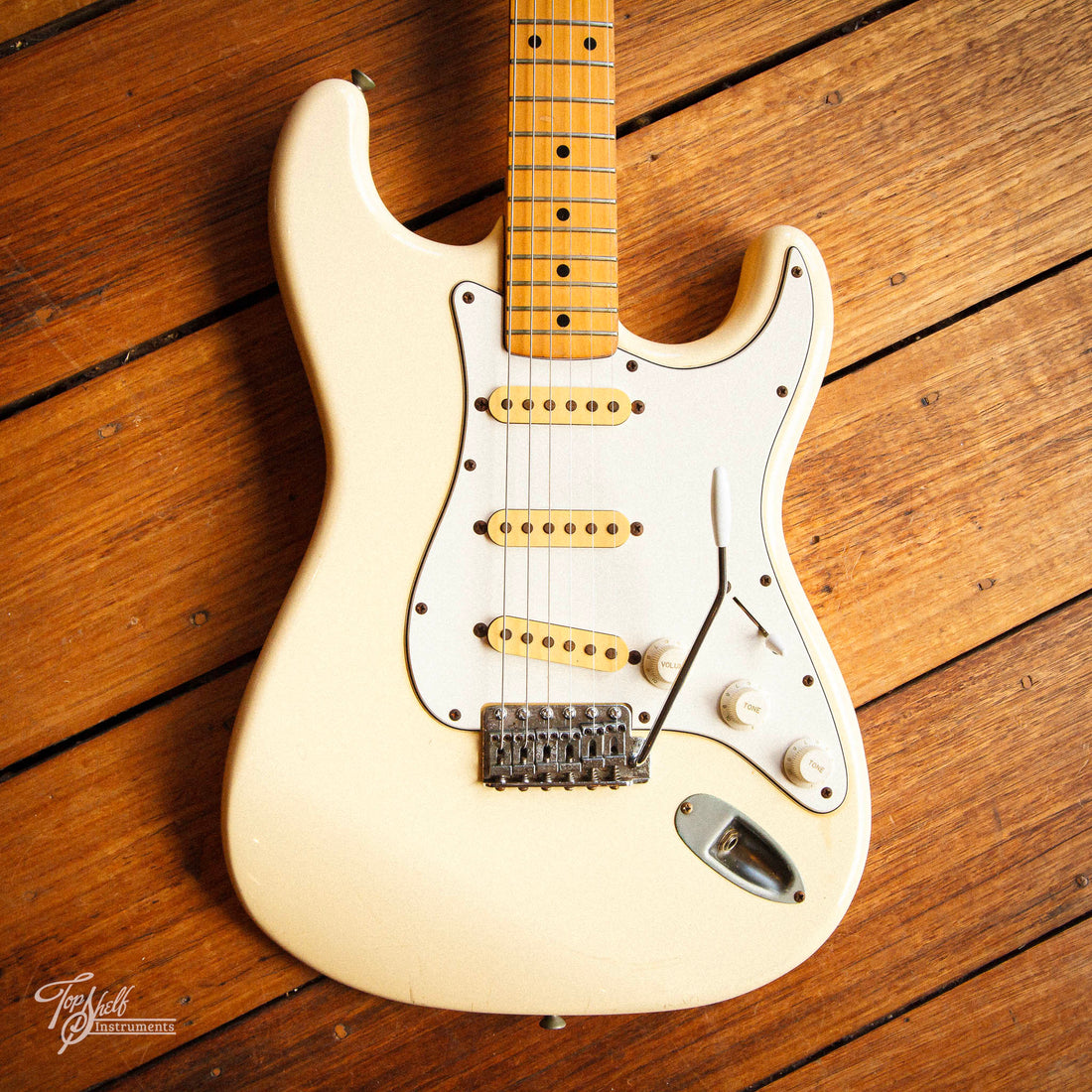 Fender Japan Stratocaster ST72-55 Vintage White 1985