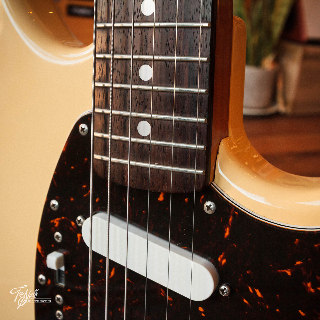 Fender Mustang MG69 Vintage White 2010