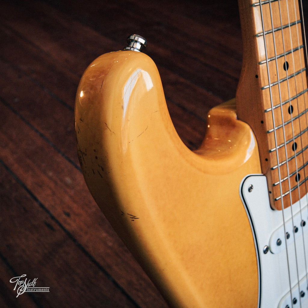 Fender Japan '72 Stratocaster ST72-55 Rebel Yellow 1990