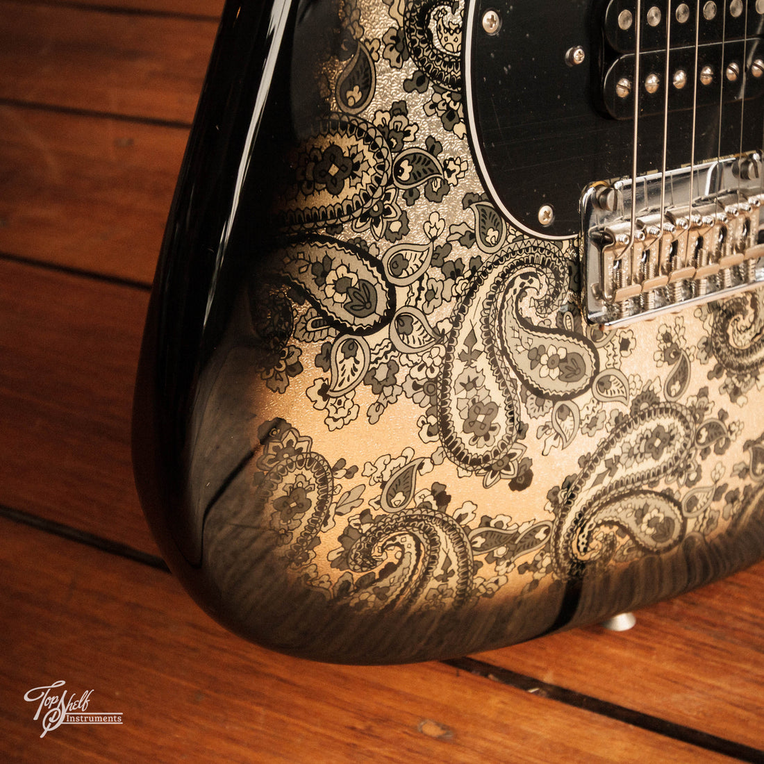 Fender Made in Japan Hybrid 60s Stratocaster HSS Black Paisley 2019