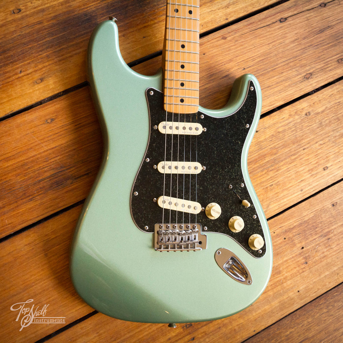 Fender Standard Stratocaster Sage Green Metallic 2004